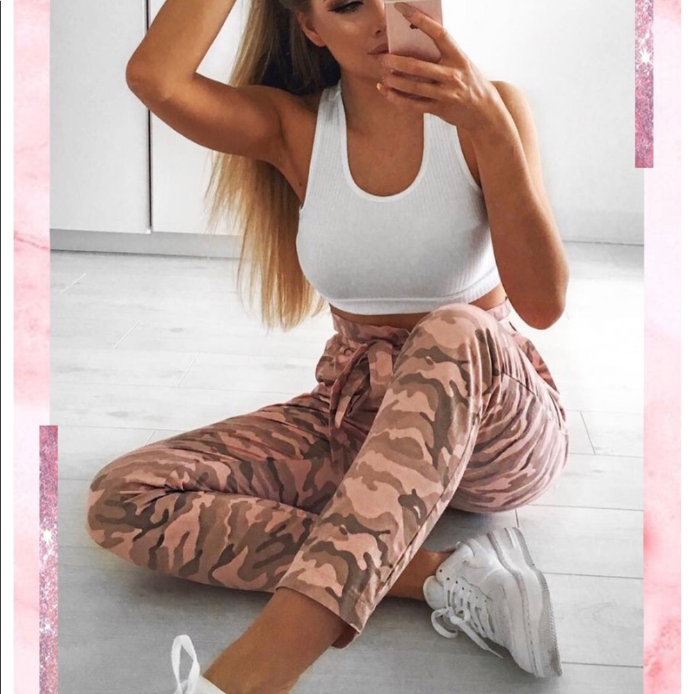 Camo pink pants